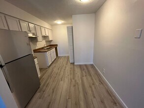 Building Photo - Modern 2-Bed, 1-Bath Oasis with Central Air and Gourmet Kitchen