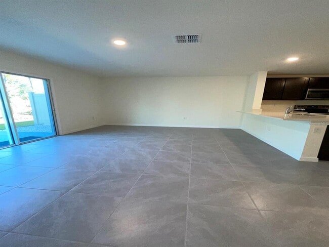 Building Photo - 6579 SW 81st Lp