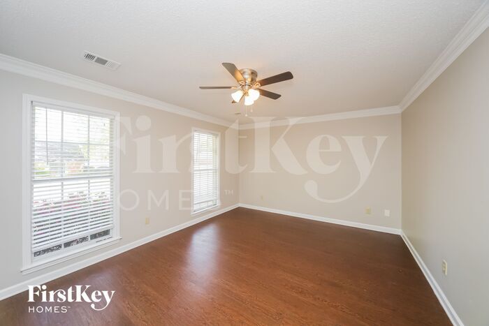 Building Photo - 5393 Lake Village Dr
