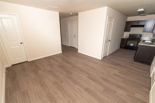 Building Photo - 4259 Silver Ranch Rd