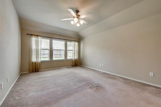 Building Photo - 9624 Sleepy Hollow Dr