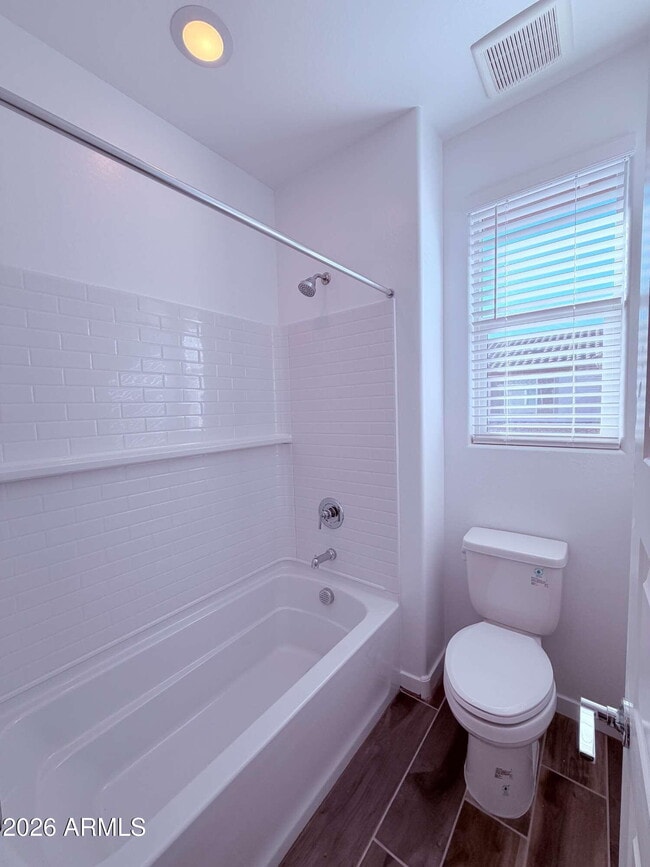 Building Photo - 8307 E Peterson Ave