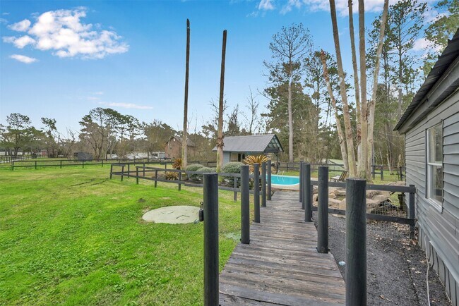 Building Photo - 22603 Tuwa Rd