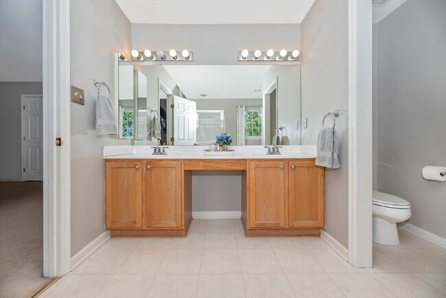 Building Photo - Beautiful 4-Bedroom Colonial in Walkersville