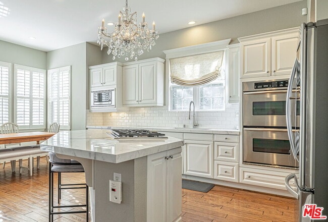 Building Photo - 23810 Bayview Ct