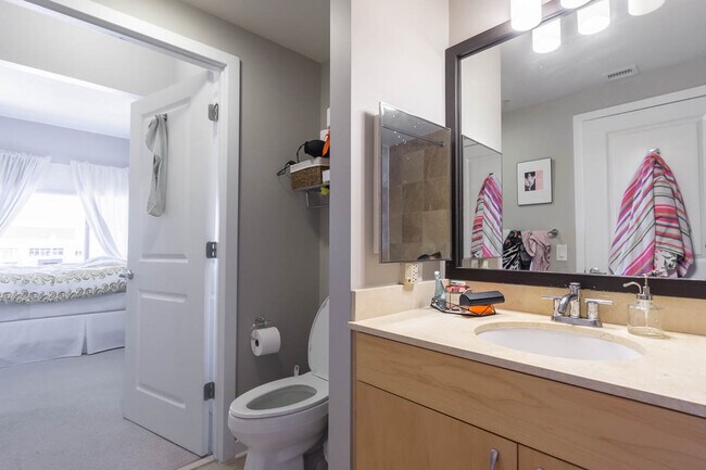 Building Photo - 475 K St NW