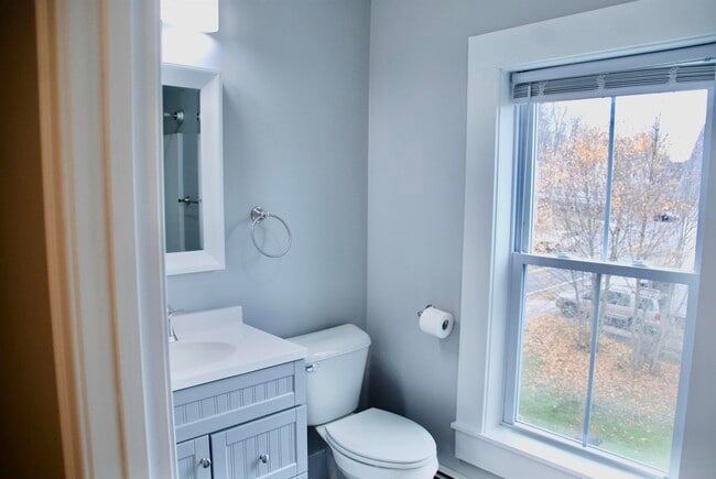 Building Photo - 34 Broadway