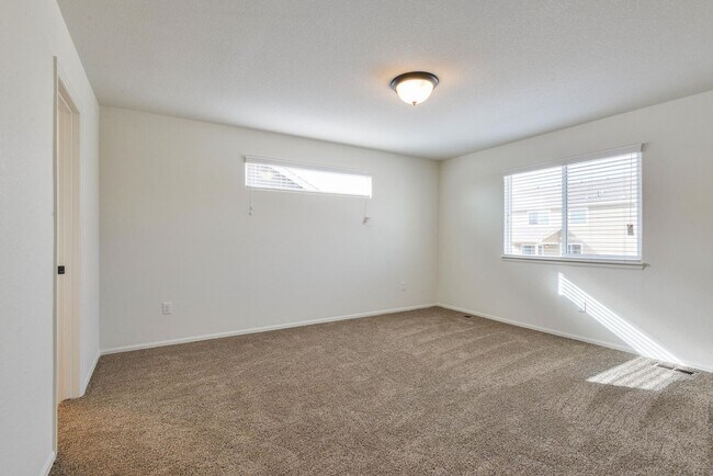 Building Photo - 2120 Orchard Bloom Dr