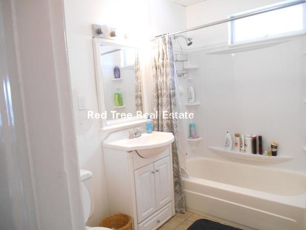 Building Photo - 40 Orchard Rd