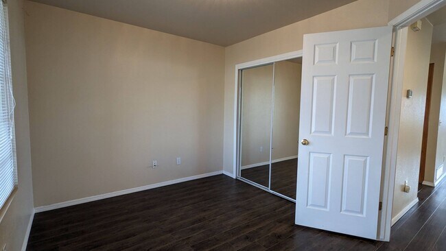 Building Photo - SPRINGS RANCH 3 BEDROOM/2 BATHROOM RANCH WITH FENCED YARD AND 2 CAR GARAGE!