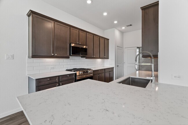 Building Photo - 5634 Amber Brook Ln