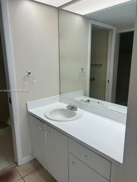 Building Photo - 2247 SE 27th Dr