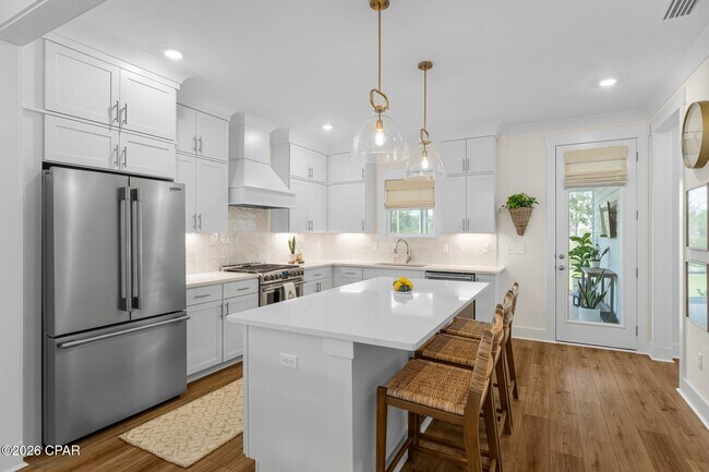 Building Photo - 1663 Rushes Ave