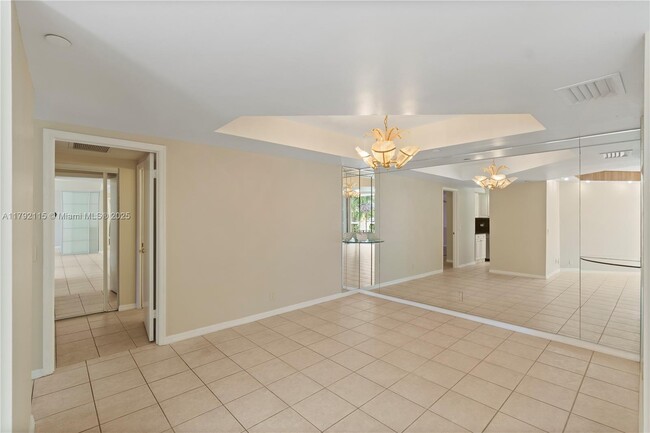 Building Photo - 3610 Yacht Club Dr