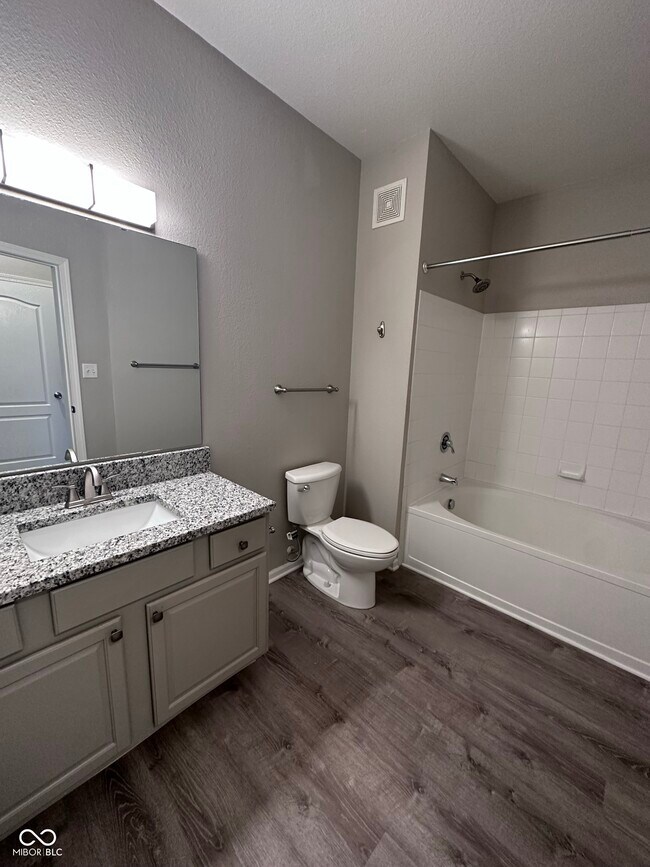 Building Photo - 12938 University Crescent