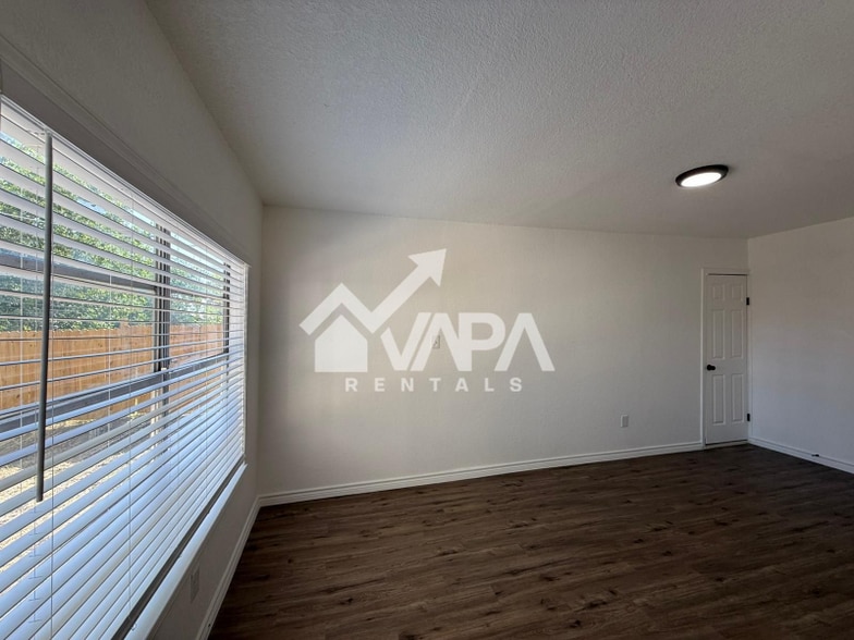 Building Photo - 311 Bertetti Dr