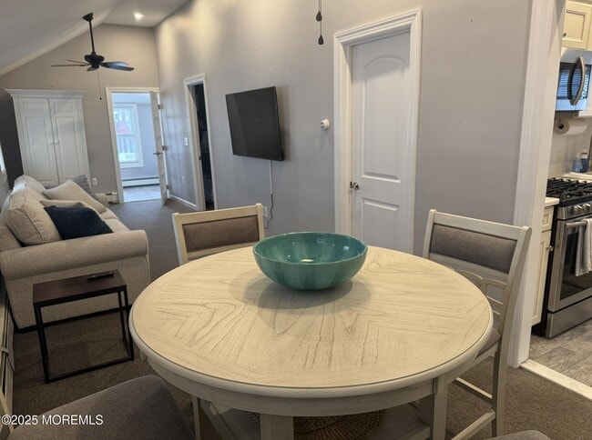 Building Photo - 158 1st Ave