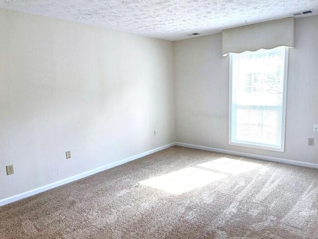 Building Photo - 12044 Cardamom Dr