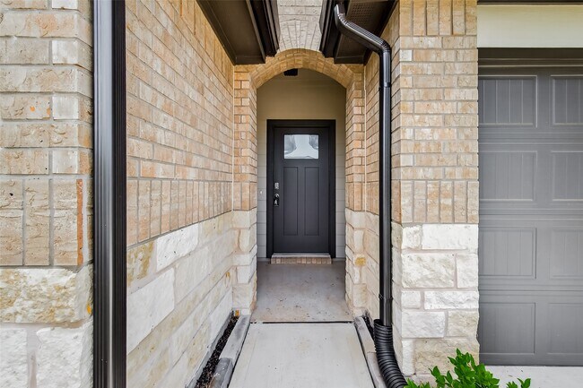 Building Photo - 1703 Stelvio Pass Dr
