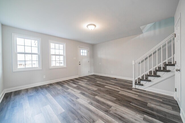 Building Photo - 1514 Barkley Ave