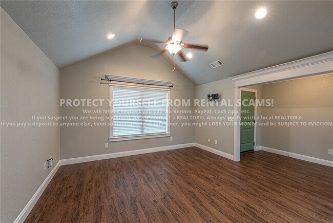Building Photo - 3702 S W Capstone Ave