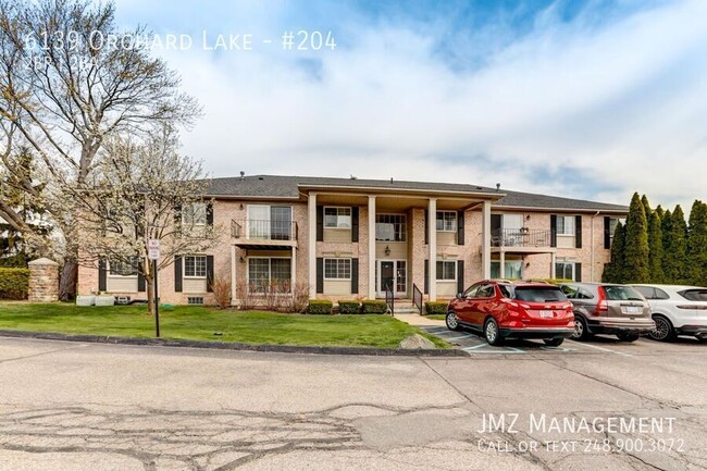 Primary Photo - Wonderful West Bloomfield Condo