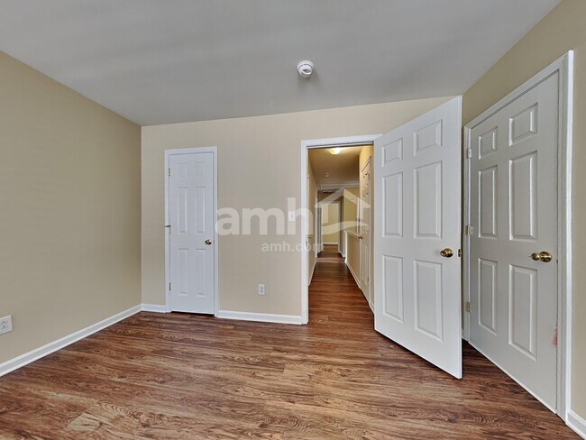 Building Photo - 11016 Treebranch Dr