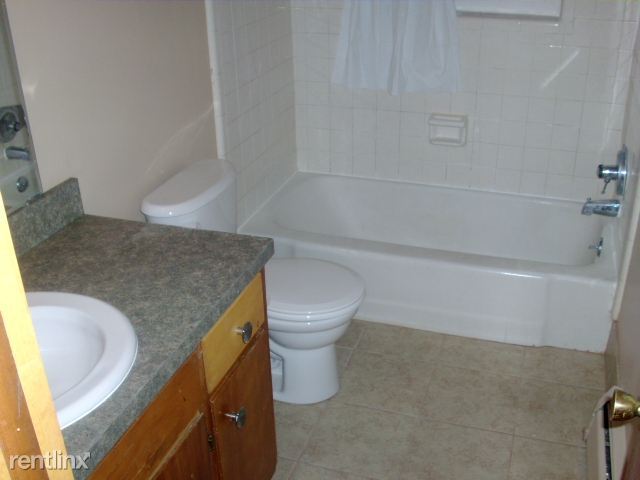 Building Photo - 2 br, 1 bath 4plex - Wallace 3385 Wallace ...