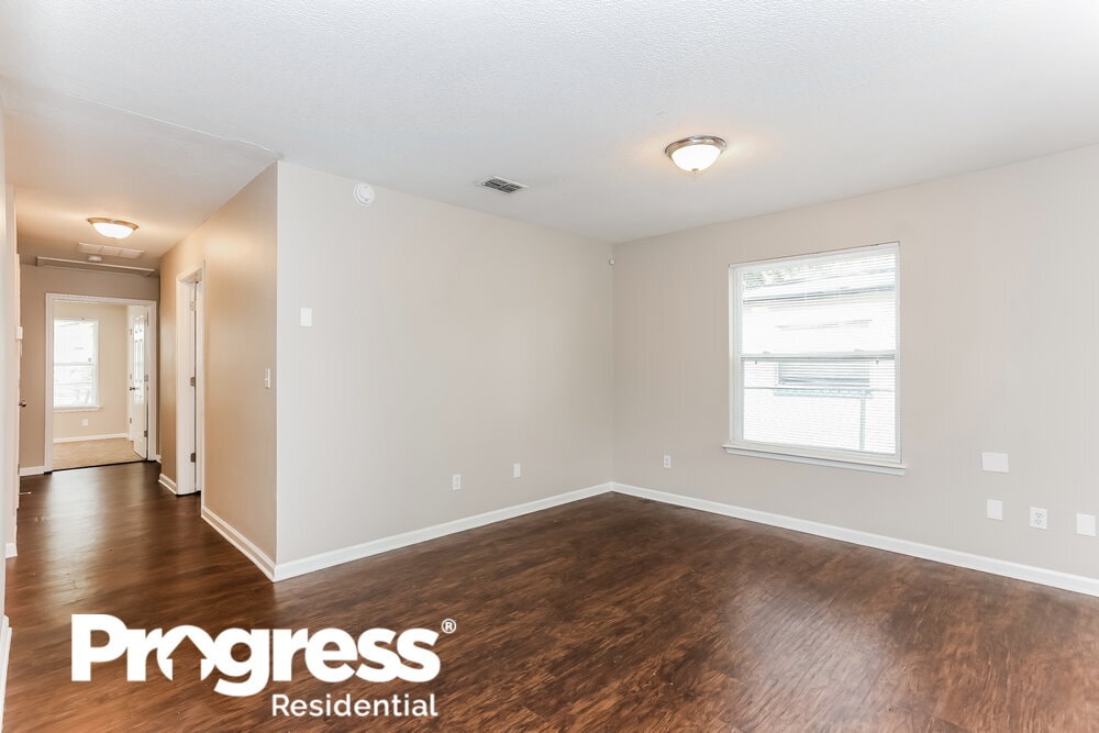 Building Photo - 3747 Peachtree St