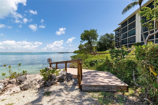 Building Photo - 96000 Overseas Hwy