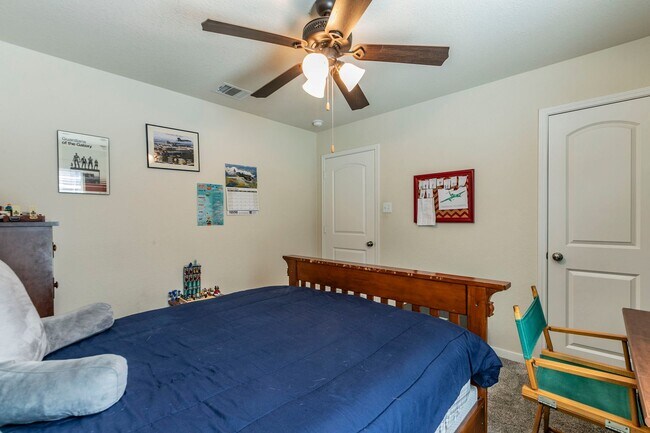 Building Photo - 4 BEDROOM, 3 BATH, BELTON ISD