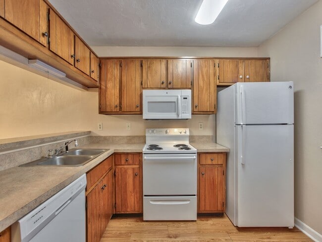 Building Photo - 3208 Ginger Dr