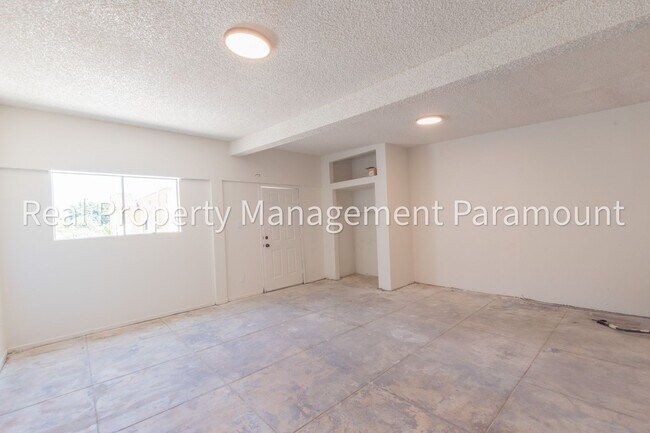 Building Photo - Beautiful Newly Renovated 3-Bedroom Home in a Prime Location