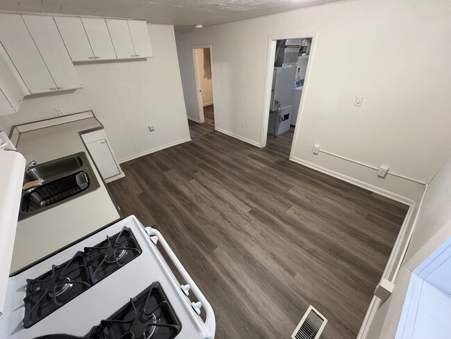 Building Photo - 1641 Jericho Rd