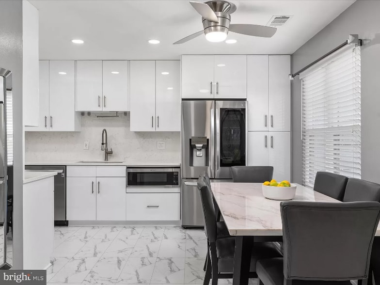 Primary Photo - 14707 Southwarke Pl