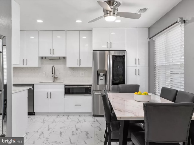 Building Photo - 14707 Southwarke Pl