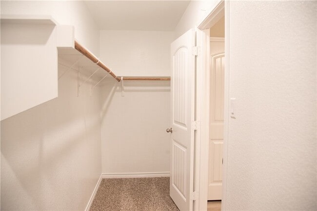 Building Photo - 2145 Chief St