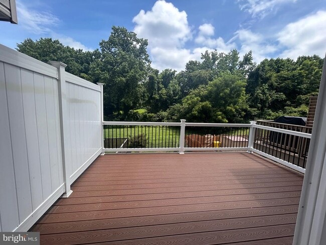 Building Photo - 1635 Elkwood Ct