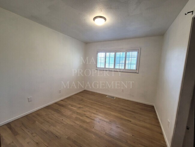Building Photo - Zero Deposit