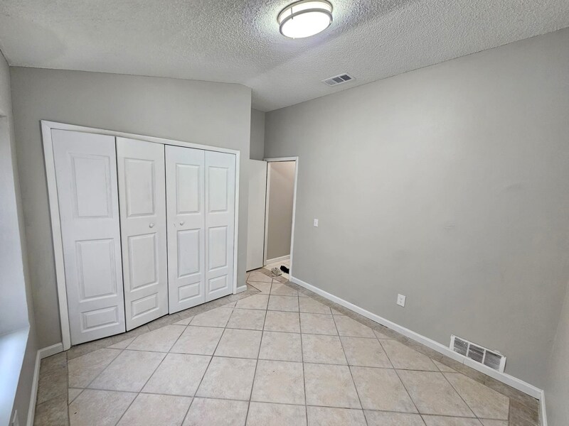 Building Photo - 10148 Pink Carnation Ct