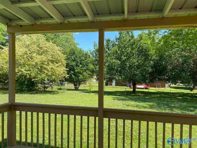 Building Photo - 512 Clift Dr