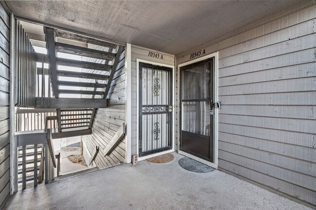 Building Photo - 10345 E Peakview Ave
