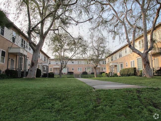 Courtyard - Century Group Apartments