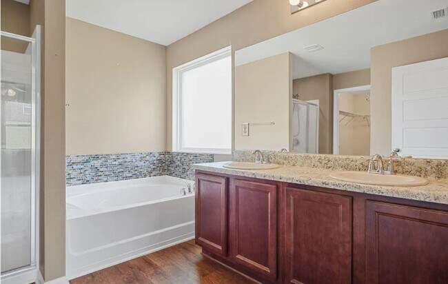 Building Photo - 10373 Shetland Dr