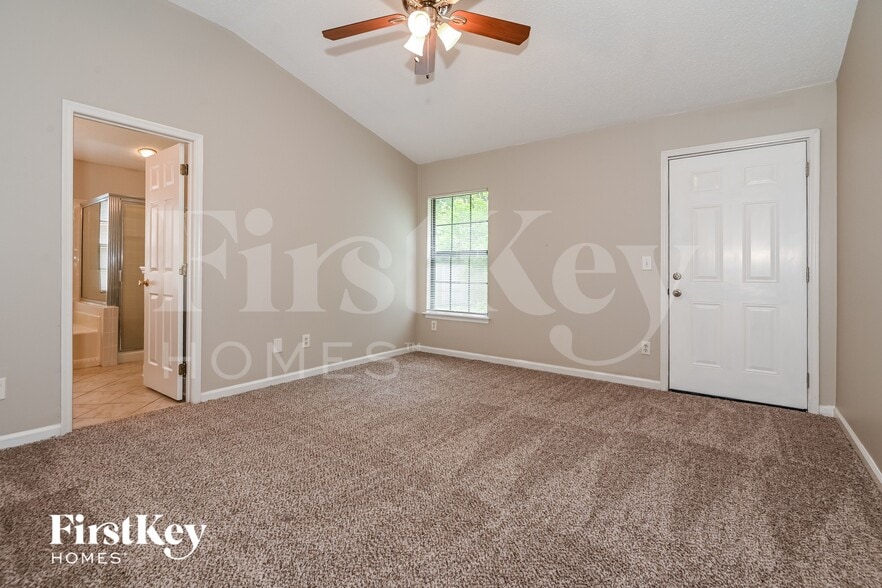 Building Photo - 4576 Antler Hill Dr E