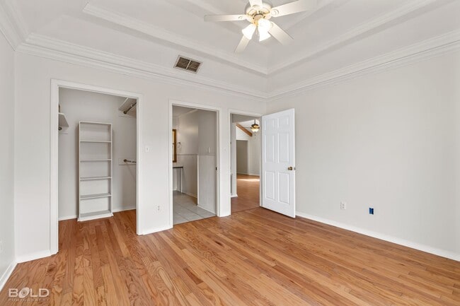 Building Photo - 5005 Longstreet Pl