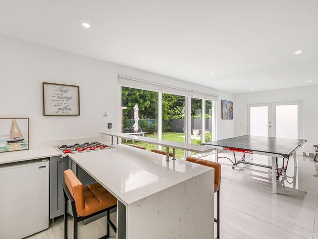 Building Photo - 16010 NW 37th Ct