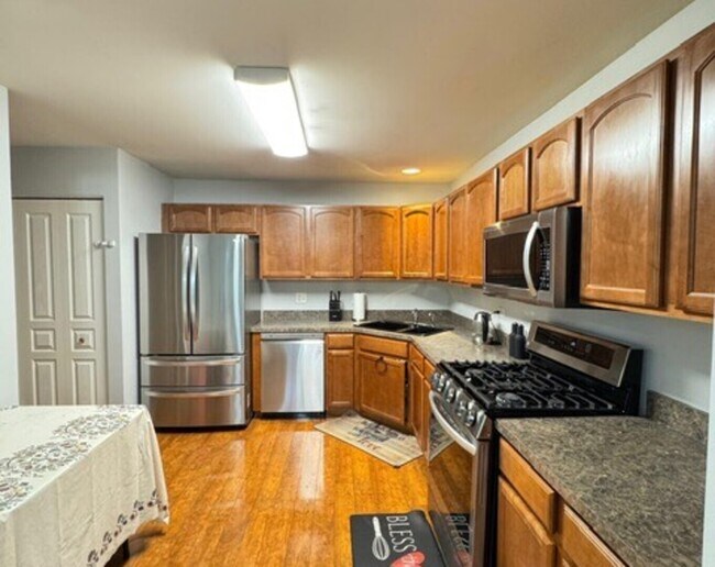 Building Photo - 9363 Rainsford Dr