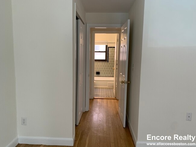 Building Photo - 46 Harvard Ave