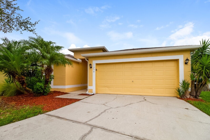 Primary Photo - 11256 Carabelee Cir